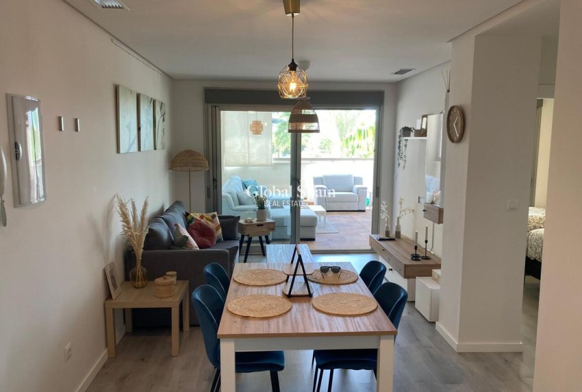 Revente - APPARTEMENT -
LOS DOLSES - Costa Blanca