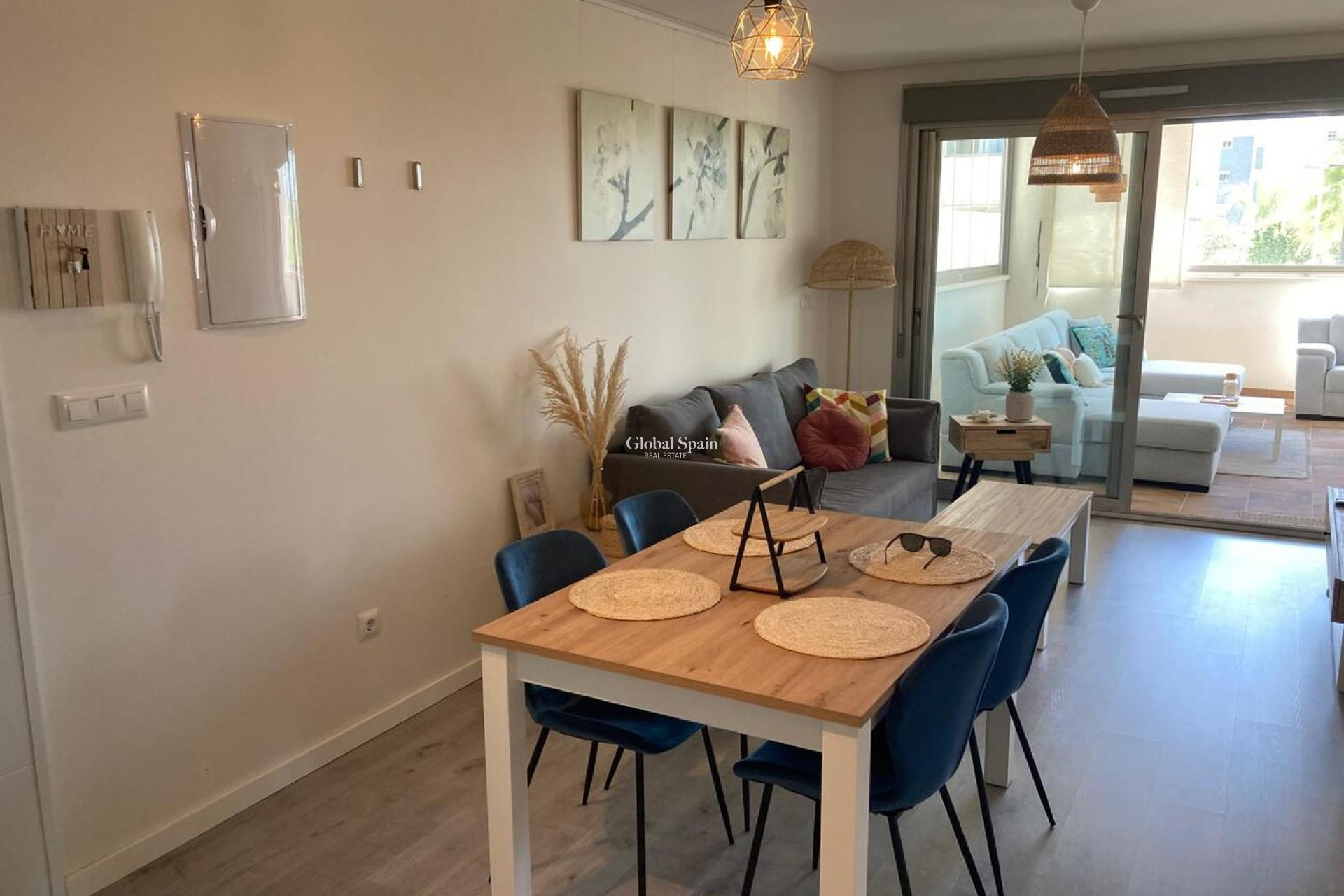 Revente - APPARTEMENT -
LOS DOLSES - Costa Blanca