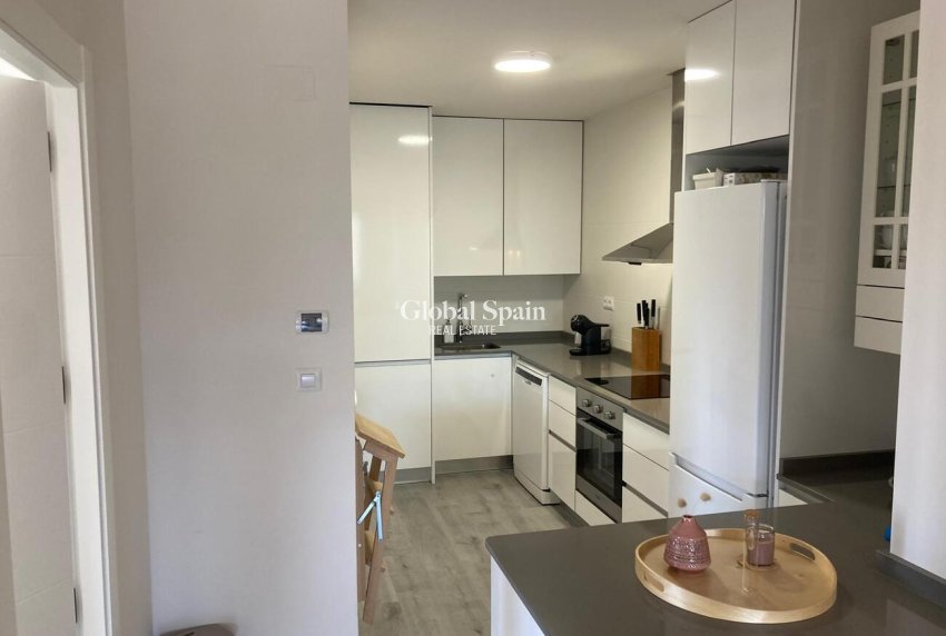 Revente - APPARTEMENT -
LOS DOLSES - Costa Blanca
