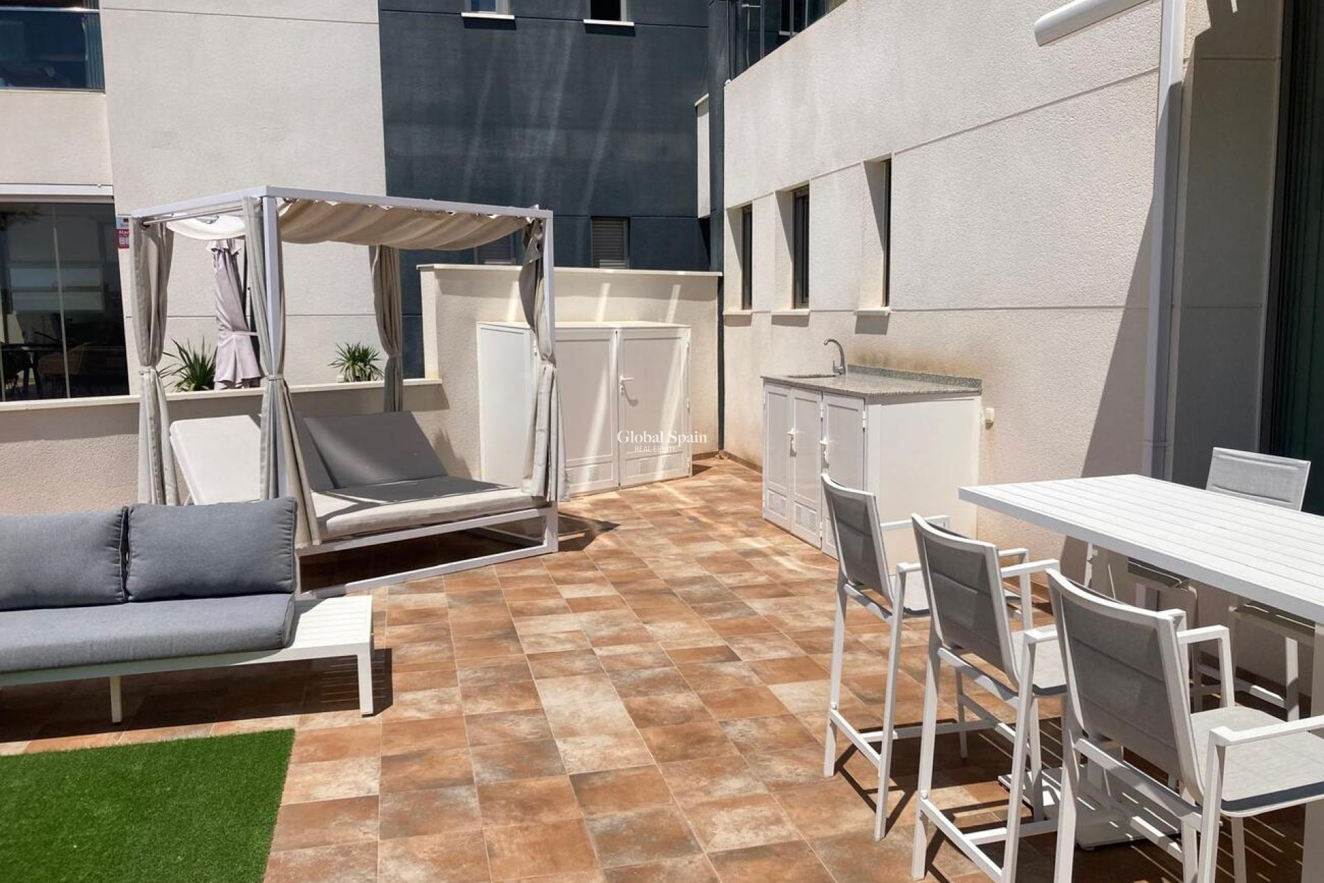 Revente - APPARTEMENT -
LOS DOLSES - Costa Blanca