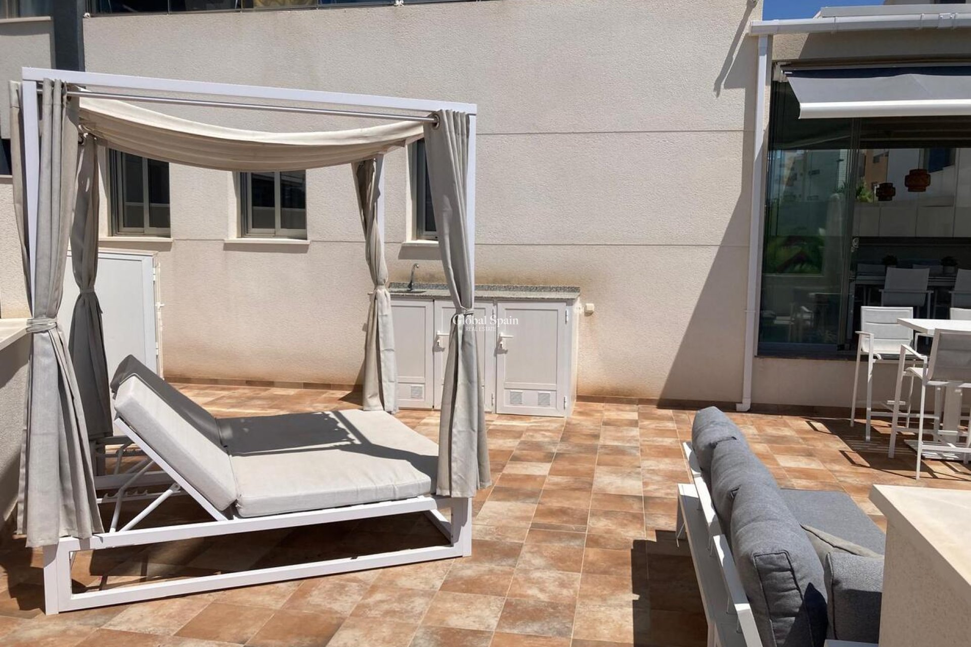 Revente - APPARTEMENT -
LOS DOLSES - Costa Blanca