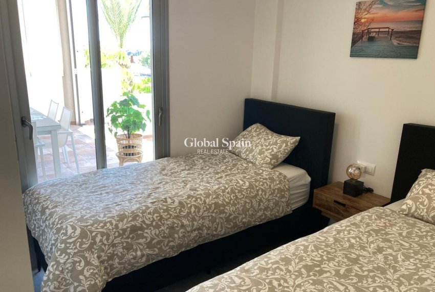 Revente - APPARTEMENT -
LOS DOLSES - Costa Blanca