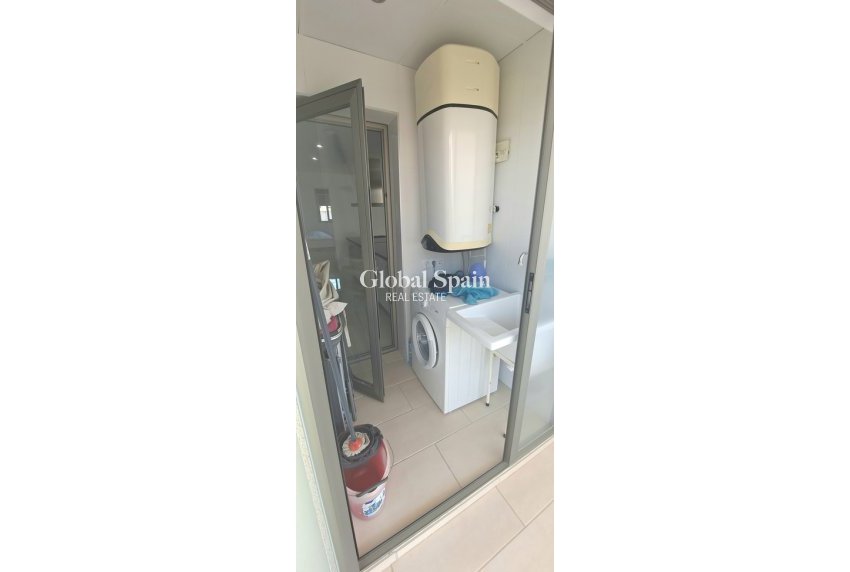 Revente - APPARTEMENT -
LOS DOLSES - Inland