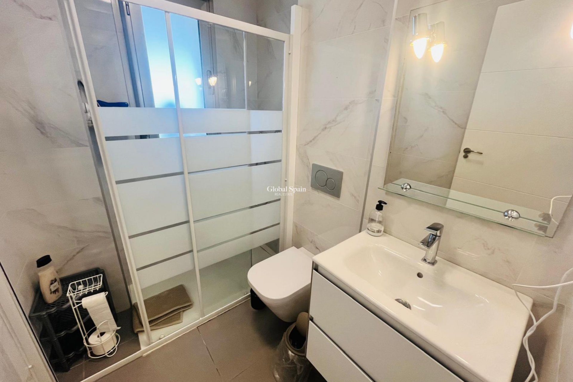 Revente - APPARTEMENT -
LOS DOLSES - Inland