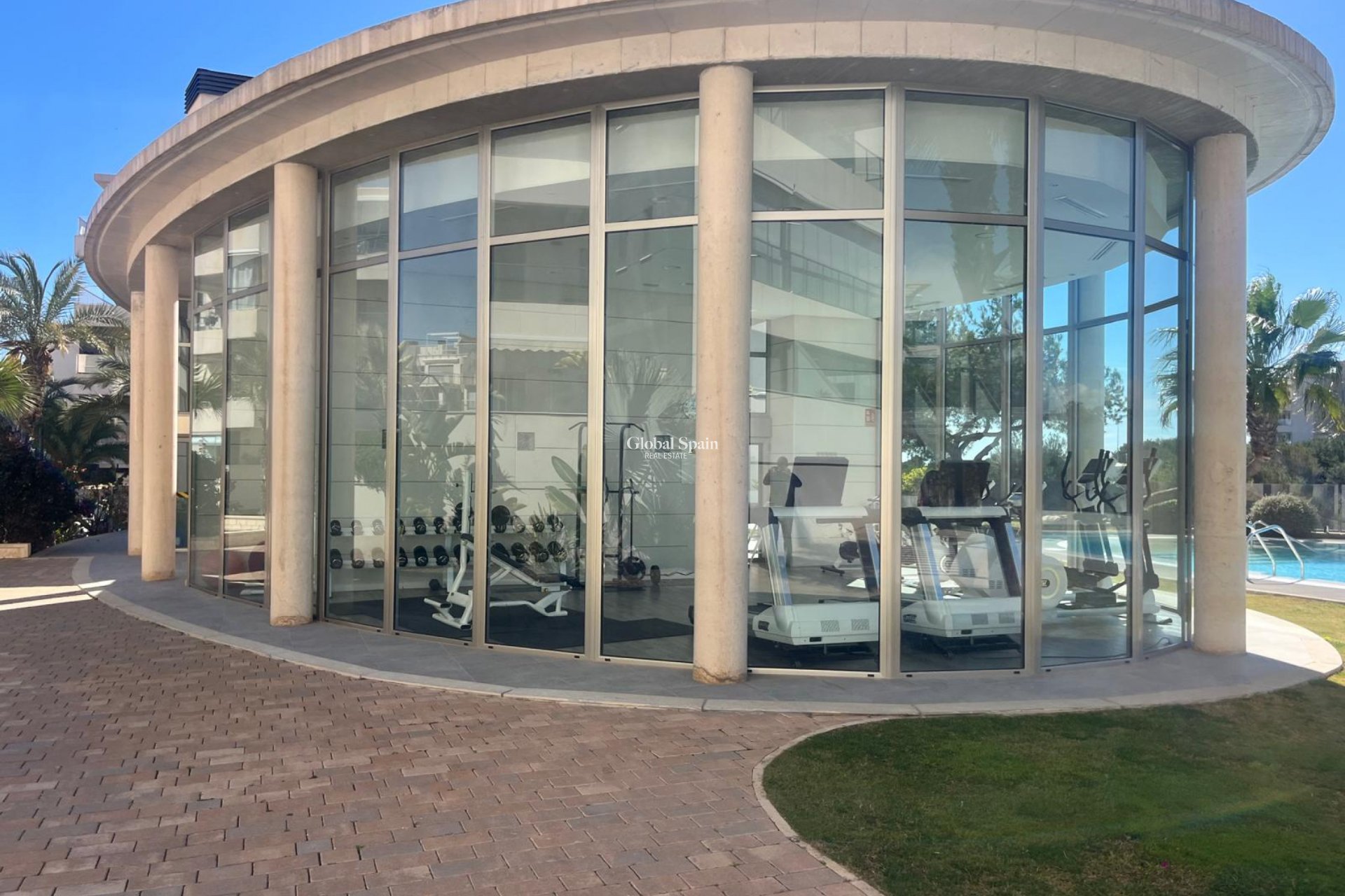 Revente - APPARTEMENT -
LOS DOLSES - Inland