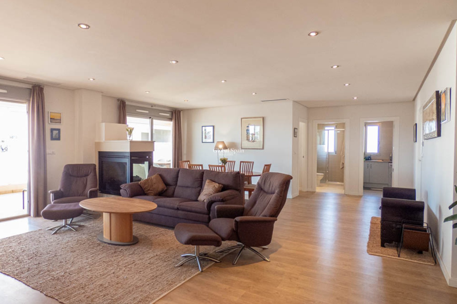 Revente - APPARTEMENT -
LOS DOLSES - Inland