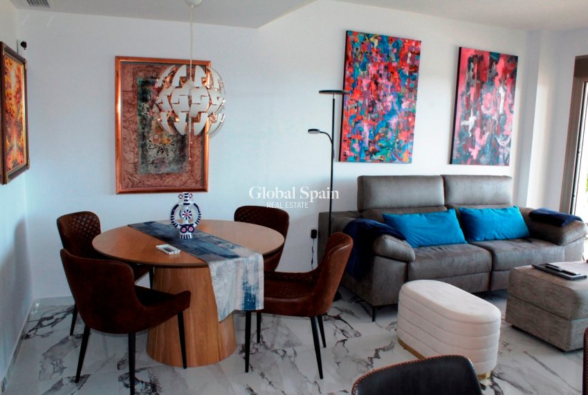 Revente - APPARTEMENT -
LOS DOLSES - Inland