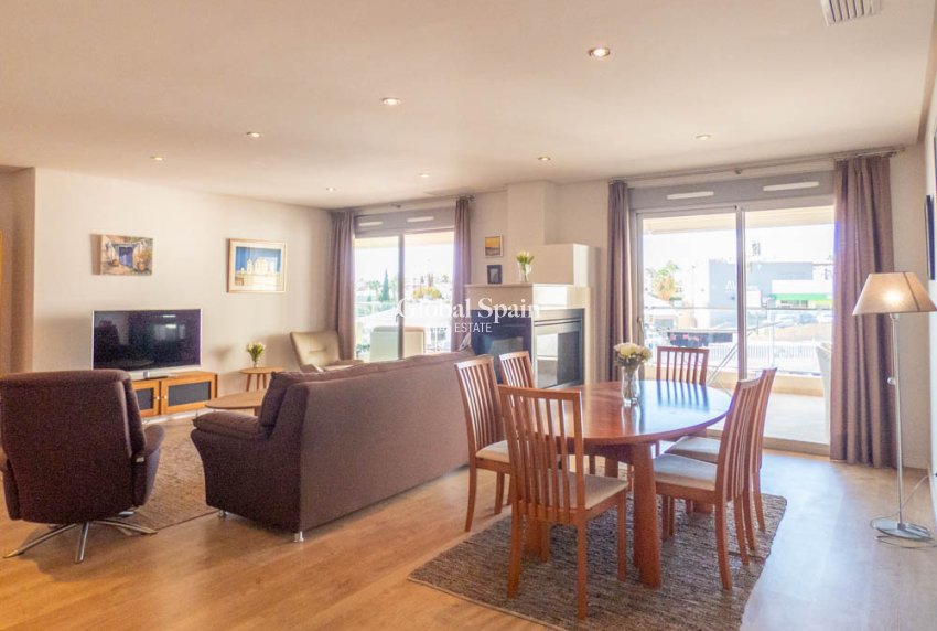 Revente - APPARTEMENT -
LOS DOLSES - Inland