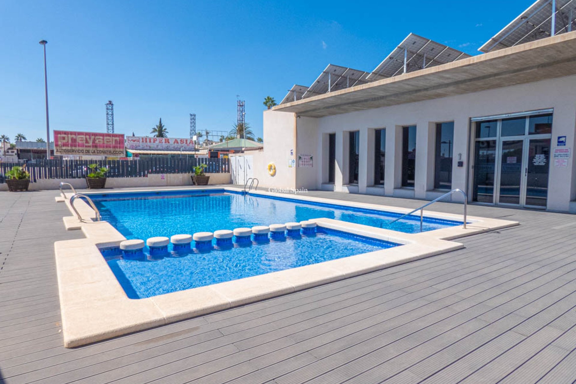 Revente - APPARTEMENT -
LOS DOLSES - Inland