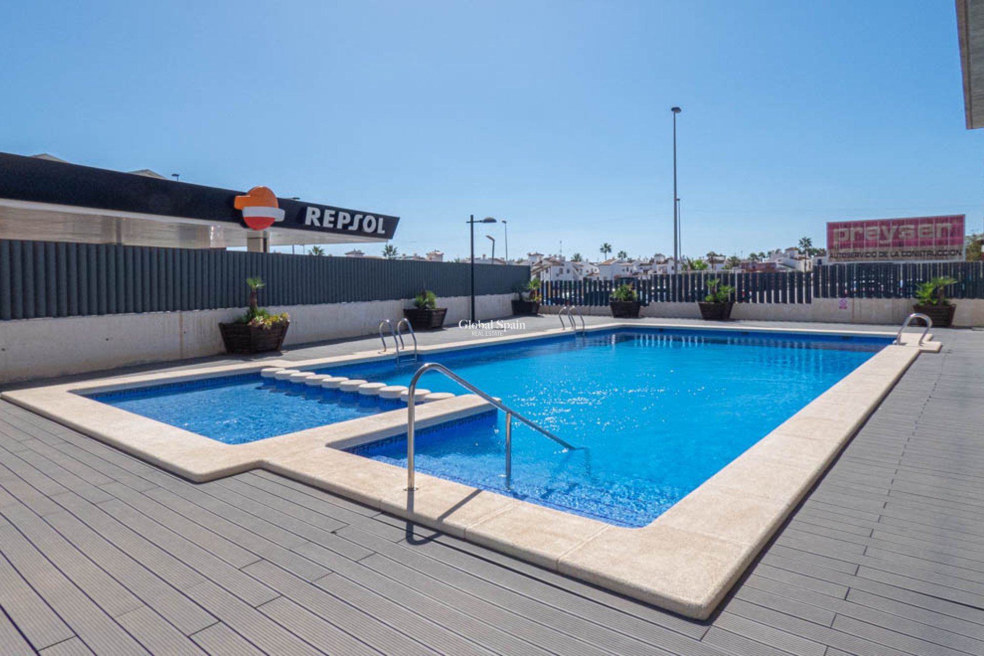 Revente - APPARTEMENT -
LOS DOLSES - Inland