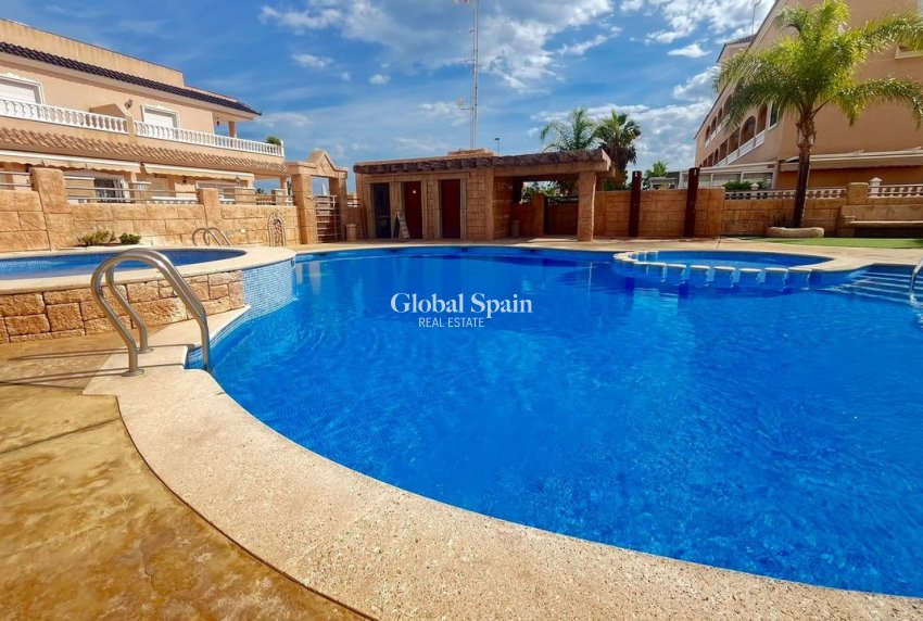 Revente - APPARTEMENT -
LOS DOLSES - Inland