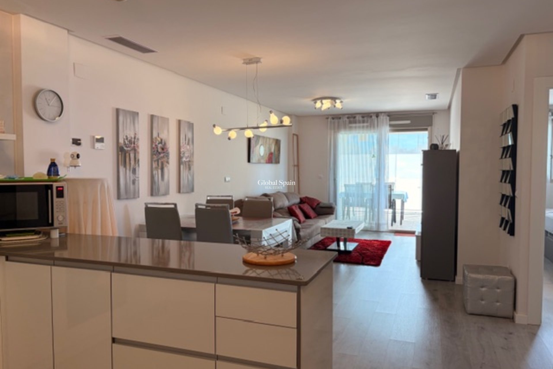 Revente - APPARTEMENT -
LOS DOLSES - Inland