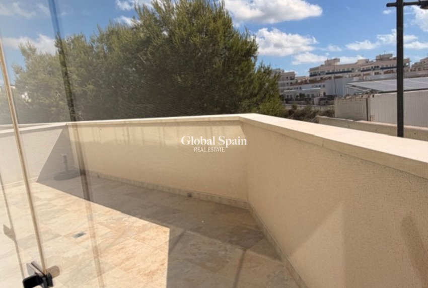Revente - APPARTEMENT -
LOS DOLSES - Inland