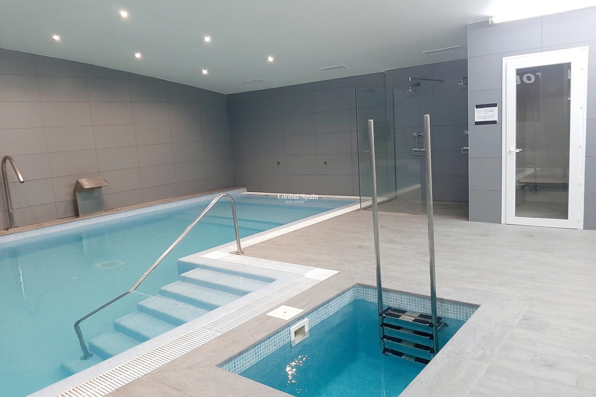 Revente - APPARTEMENT -
LOS DOLSES - Inland