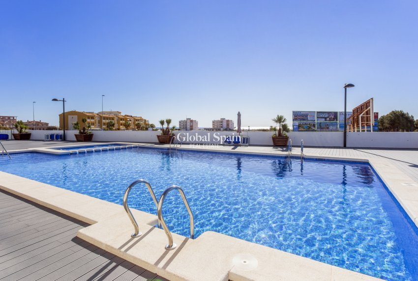 Revente - APPARTEMENT -
LOS DOLSES - Inland