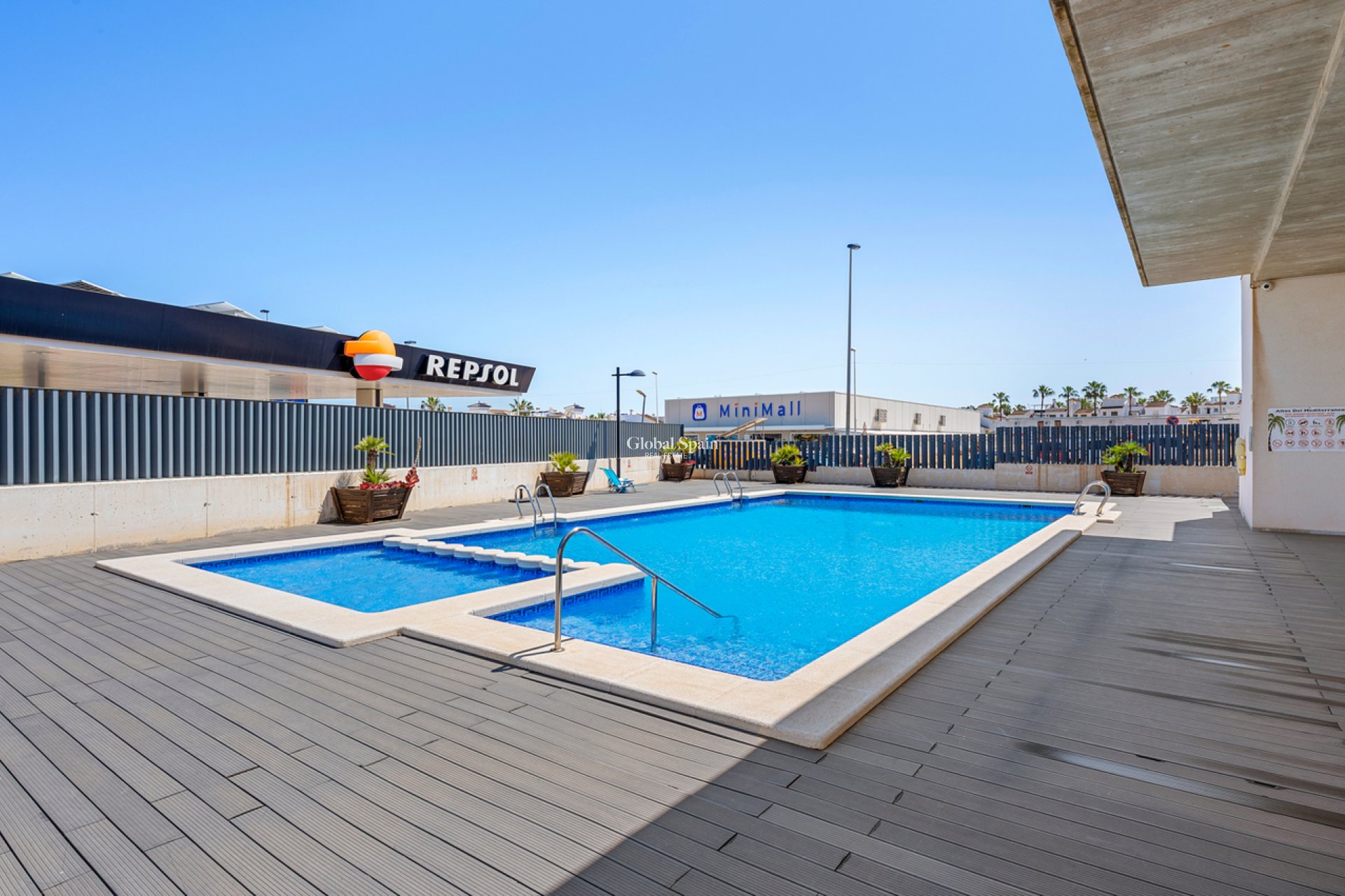 Revente - APPARTEMENT -
LOS DOLSES - Inland