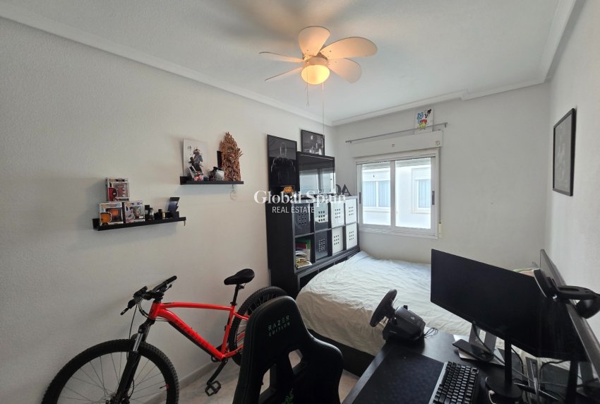 Revente - APPARTEMENT -
LOS MONTESINOS - Costa Blanca