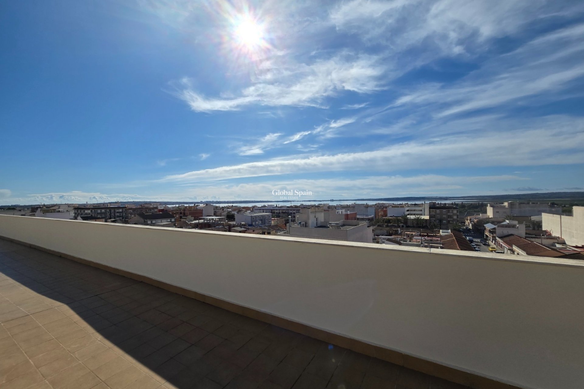 Revente - APPARTEMENT -
LOS MONTESINOS - Costa Blanca