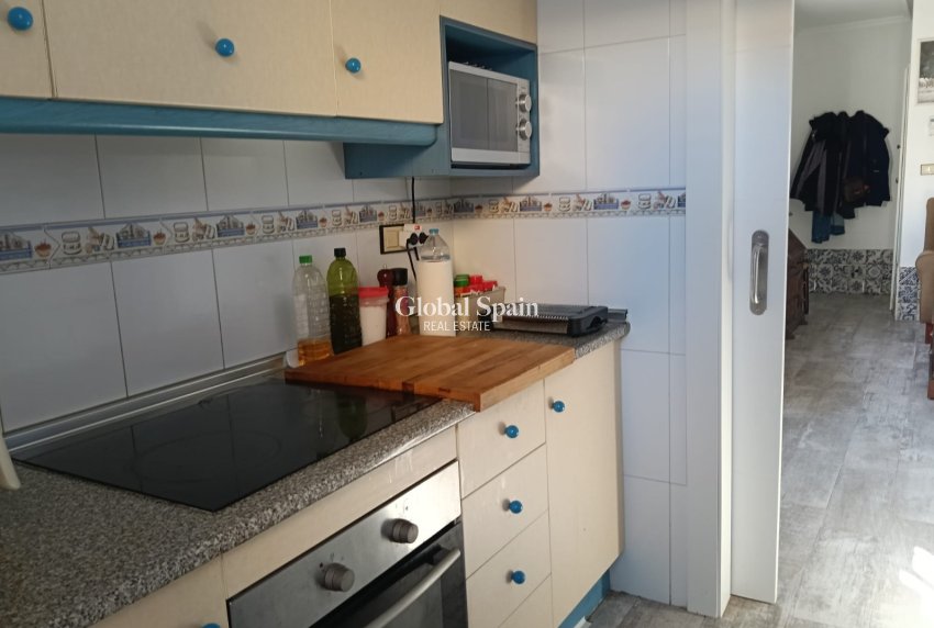 Revente - APPARTEMENT -
LOS MONTESINOS - Costa Blanca