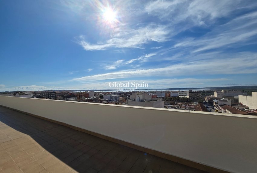 Revente - APPARTEMENT -
LOS MONTESINOS - Costa Blanca
