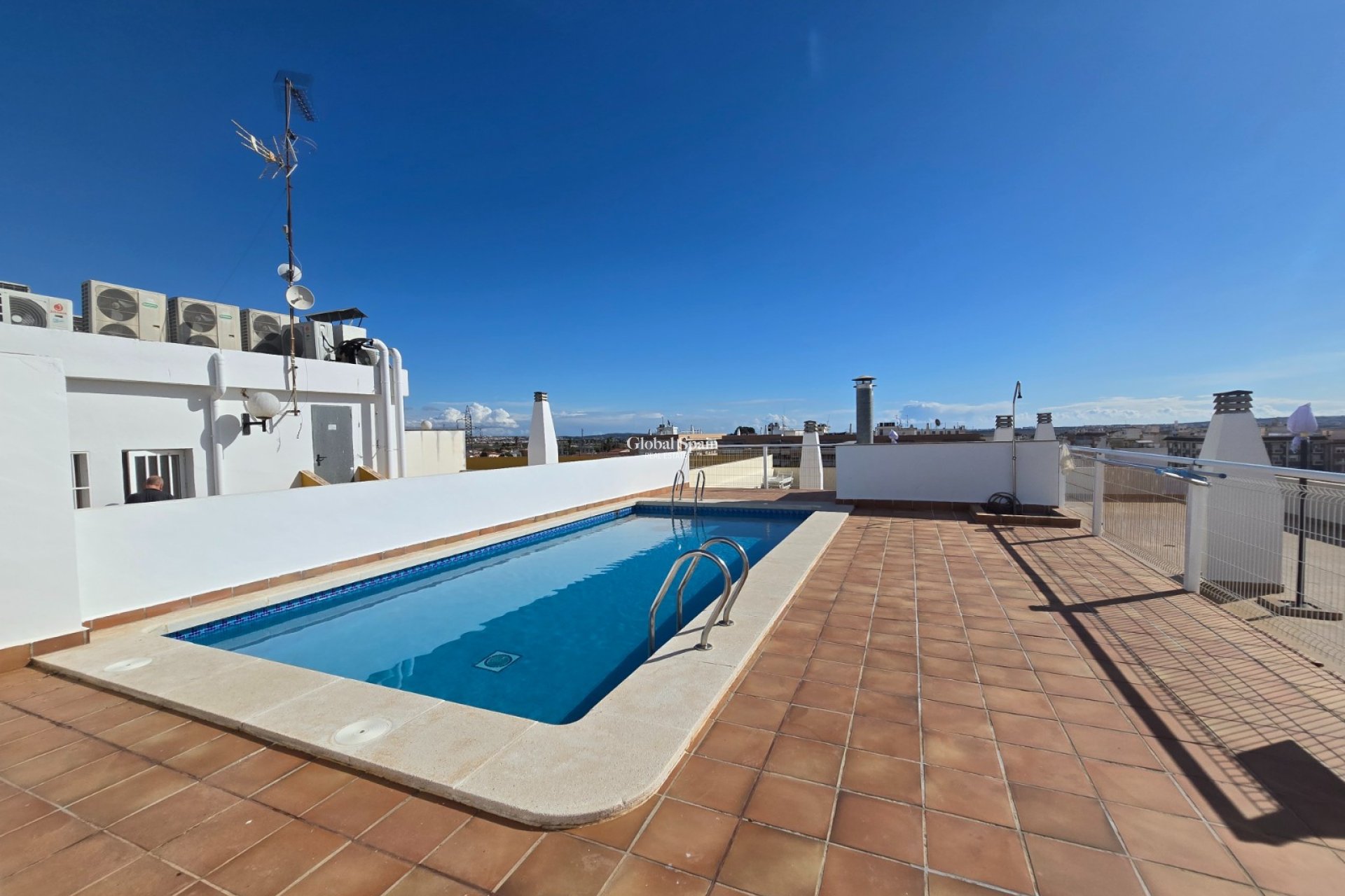 Revente - APPARTEMENT -
LOS MONTESINOS - Costa Blanca