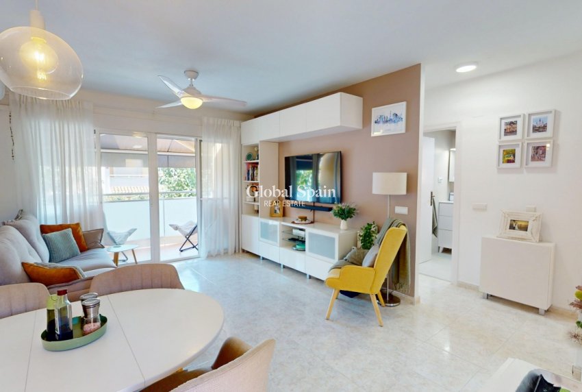 Revente - APPARTEMENT -
LOS NAREJOS - Costa Calida