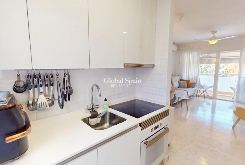 Revente - APPARTEMENT -
LOS NAREJOS - Costa Calida