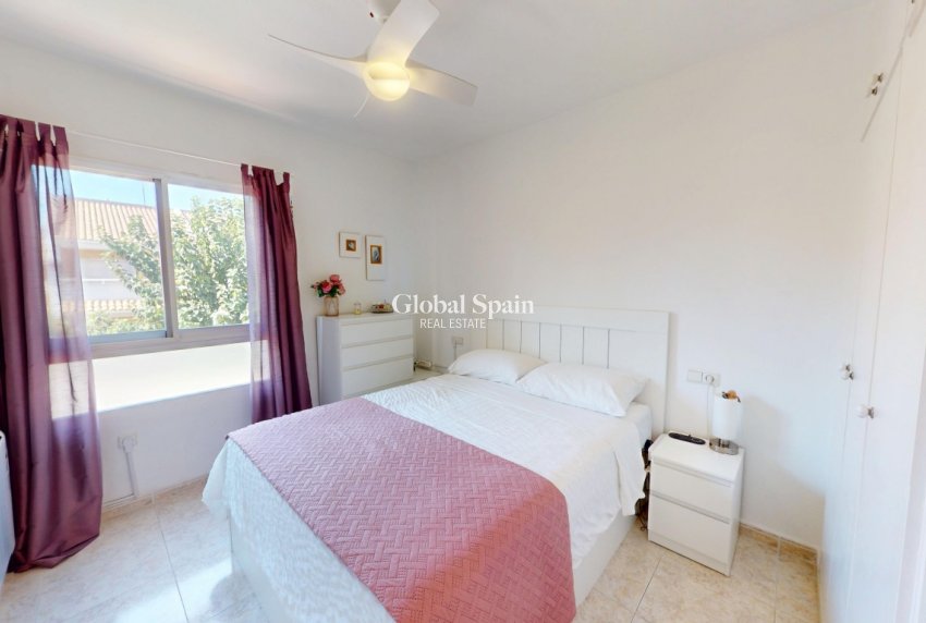 Revente - APPARTEMENT -
LOS NAREJOS - Costa Calida