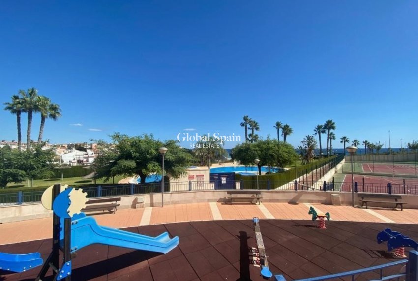 Revente - APPARTEMENT -
MIL PALMERAS  - Costa Blanca