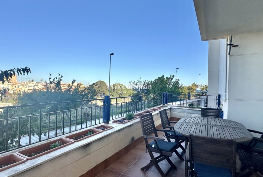 Revente - APPARTEMENT -
MIL PALMERAS  - Costa Blanca