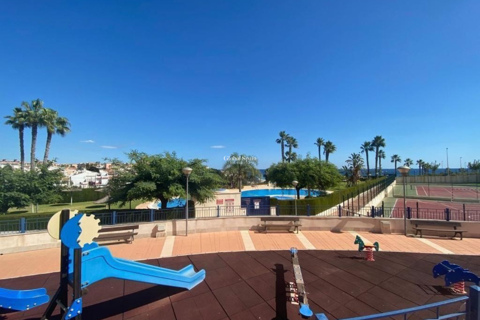 Revente - APPARTEMENT -
MIL PALMERAS  - Costa Blanca