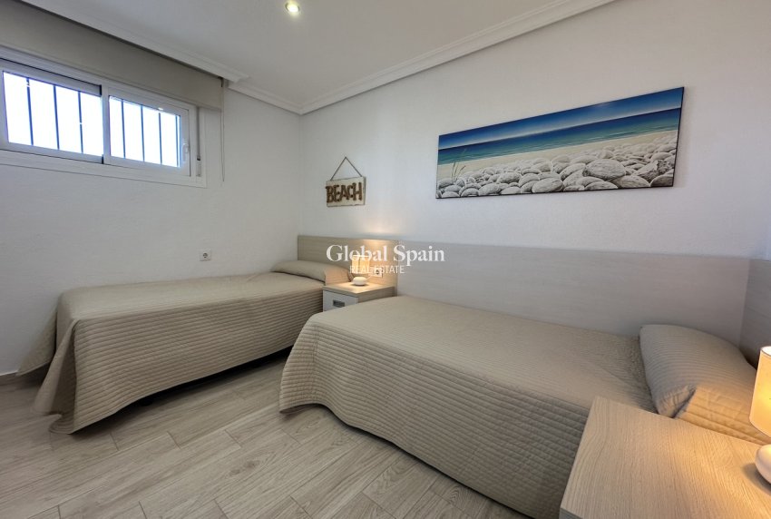 Revente - APPARTEMENT -
MIL PALMERAS  - Costa Blanca