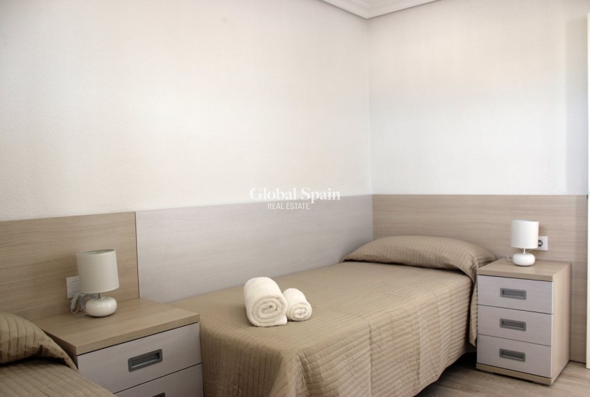 Revente - APPARTEMENT -
MIL PALMERAS  - Costa Blanca