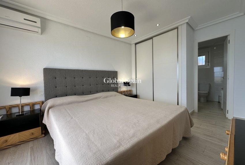 Revente - APPARTEMENT -
MIL PALMERAS  - Costa Blanca
