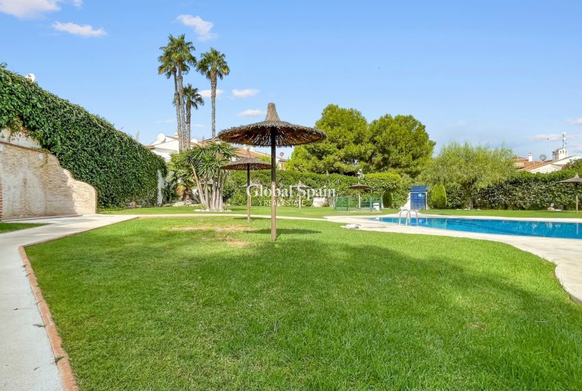 Revente - APPARTEMENT -
MIL PALMERAS  - Costa Blanca