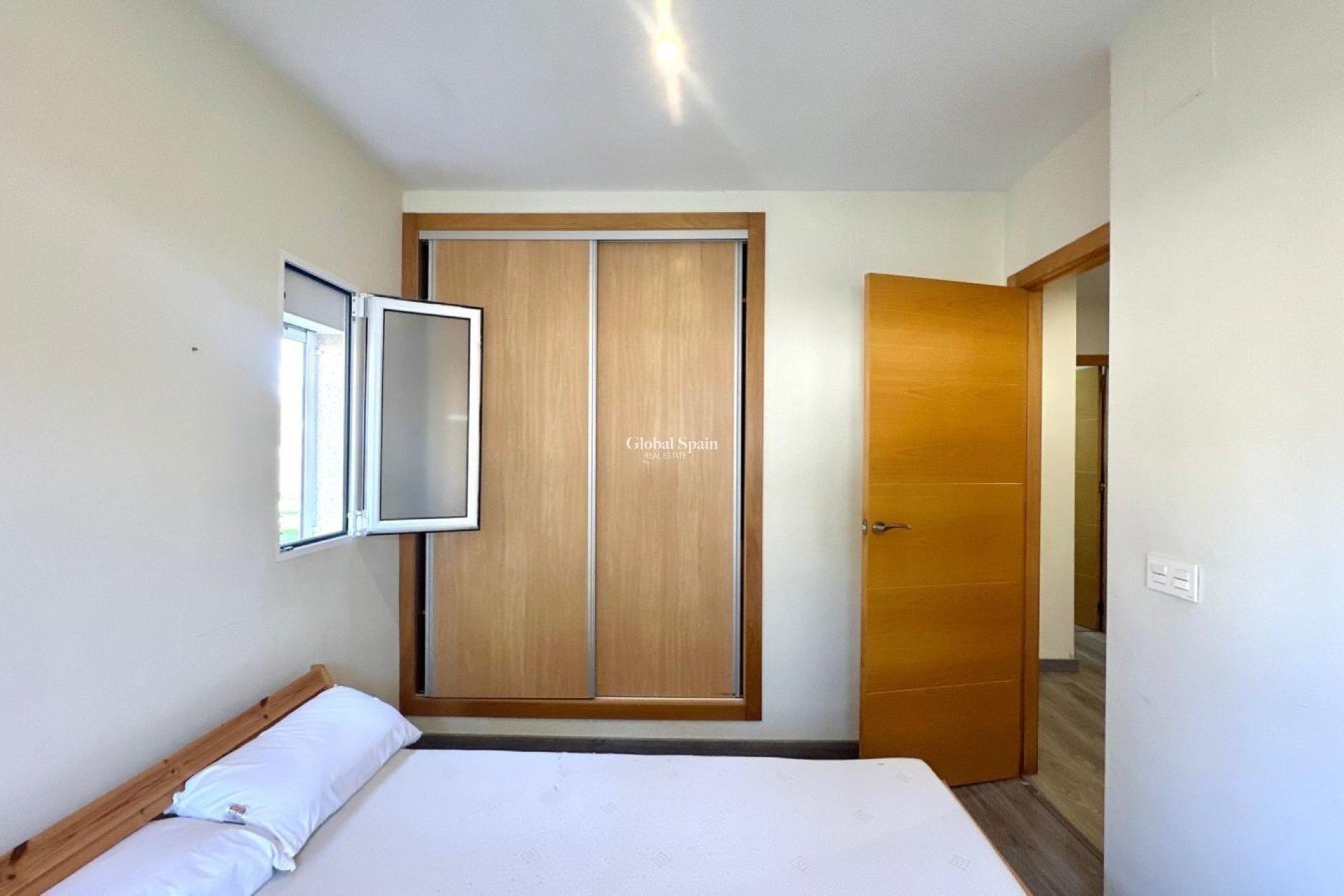 Revente - APPARTEMENT -
ORIHUELA COSTA - Altos de campoamor