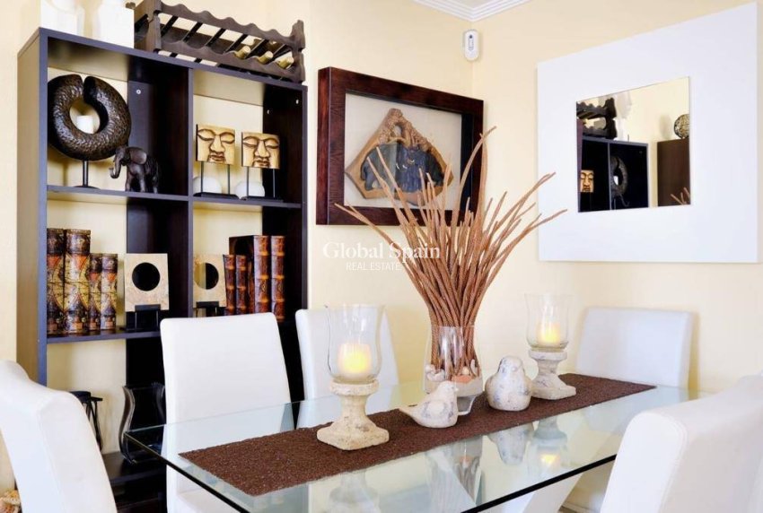 Revente - APPARTEMENT -
ORIHUELA COSTA - Altos de campoamor