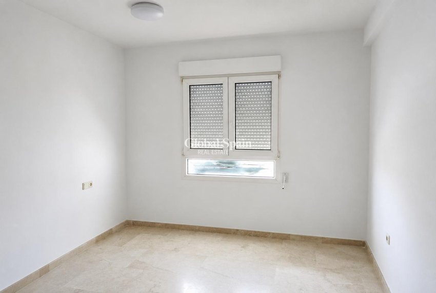 Revente - APPARTEMENT -
ORIHUELA COSTA - Altos de campoamor