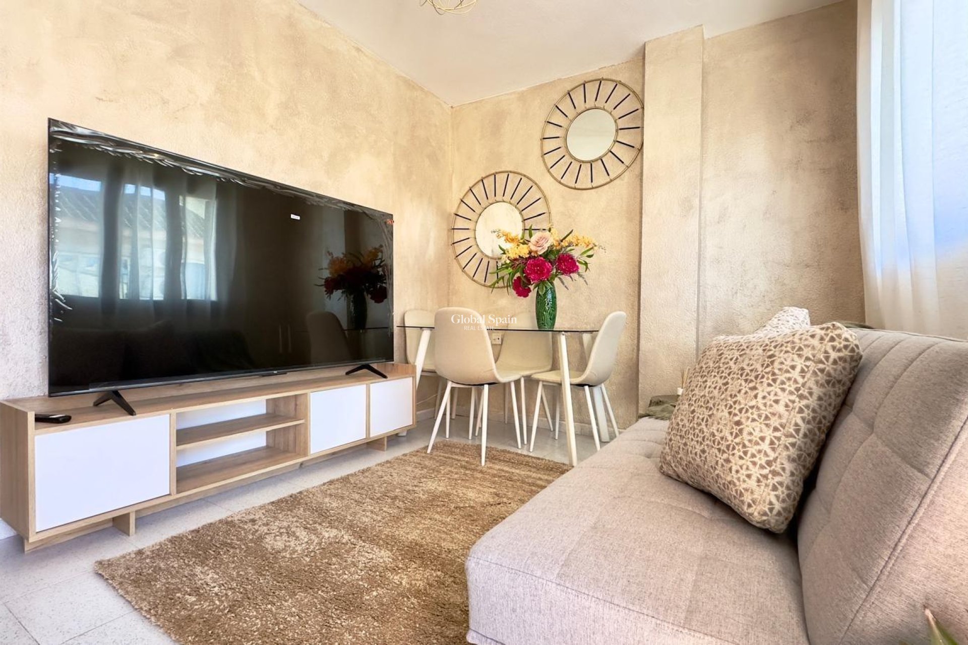 Revente - APPARTEMENT -
ORIHUELA COSTA - CABO ROIG