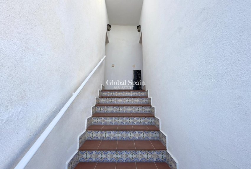 Revente - APPARTEMENT -
ORIHUELA COSTA - CABO ROIG