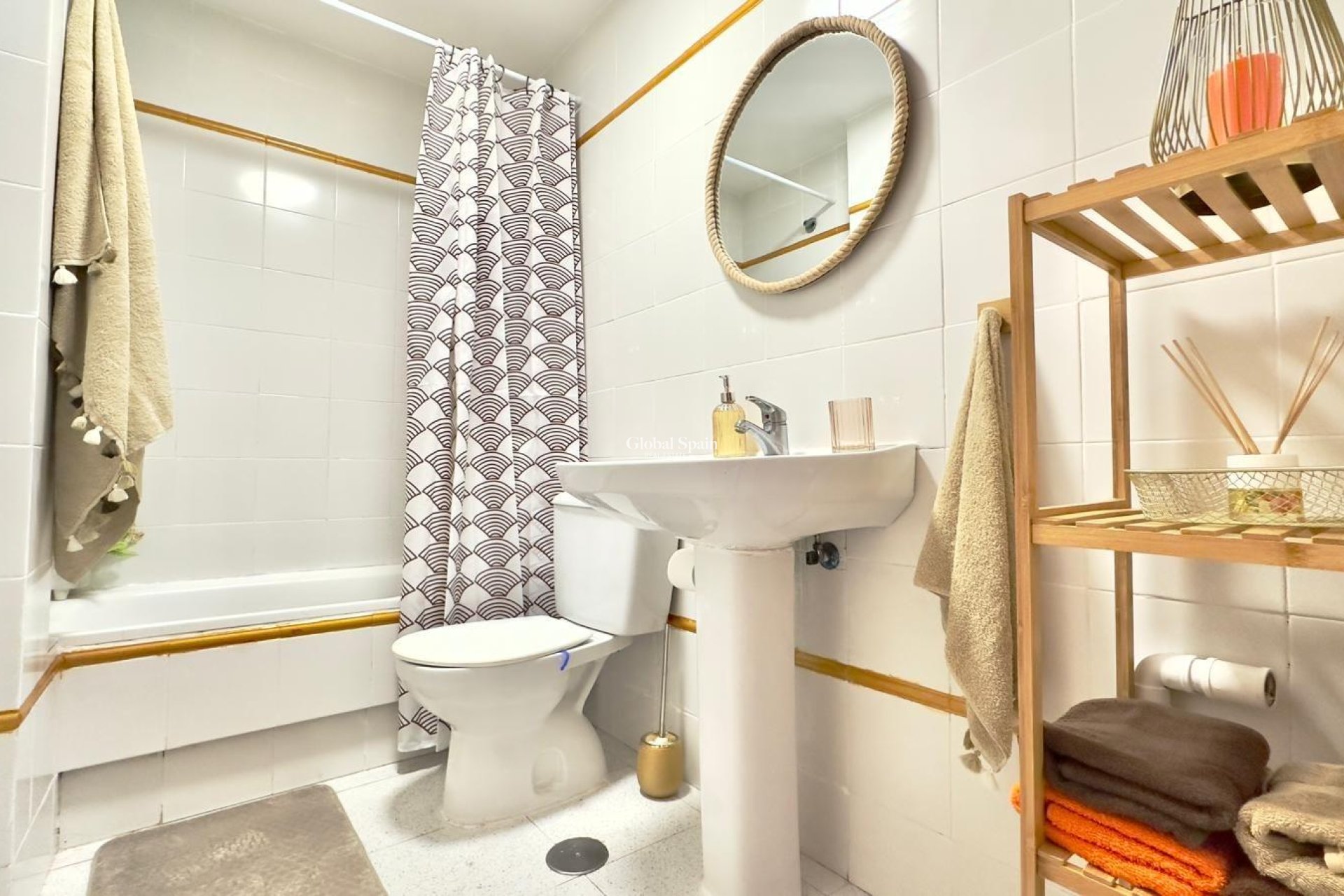 Revente - APPARTEMENT -
ORIHUELA COSTA - CABO ROIG