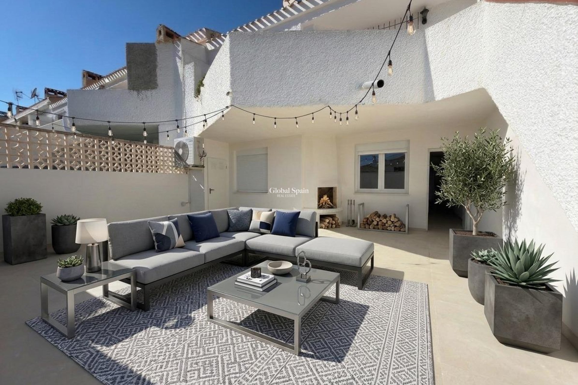 Revente - APPARTEMENT -
ORIHUELA COSTA - CABO ROIG