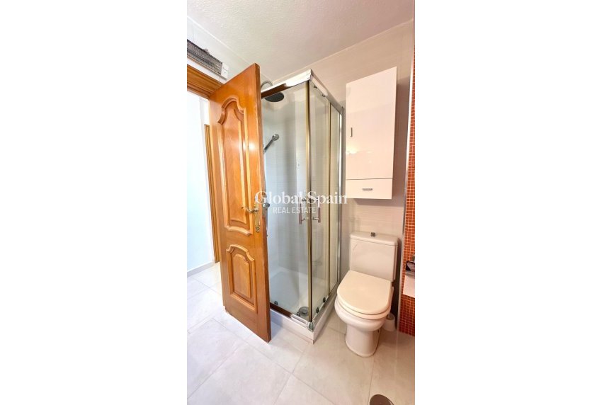 Revente - APPARTEMENT -
ORIHUELA COSTA - CAMPOAMOR