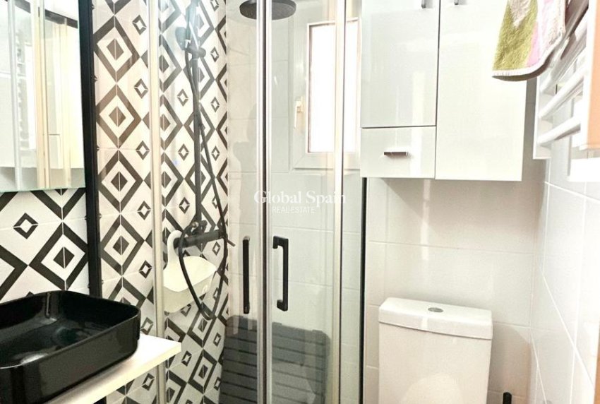 Revente - APPARTEMENT -
ORIHUELA COSTA - CAMPOAMOR