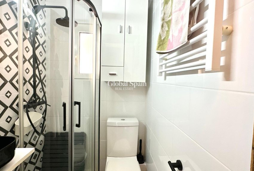 Revente - APPARTEMENT -
ORIHUELA COSTA - CAMPOAMOR