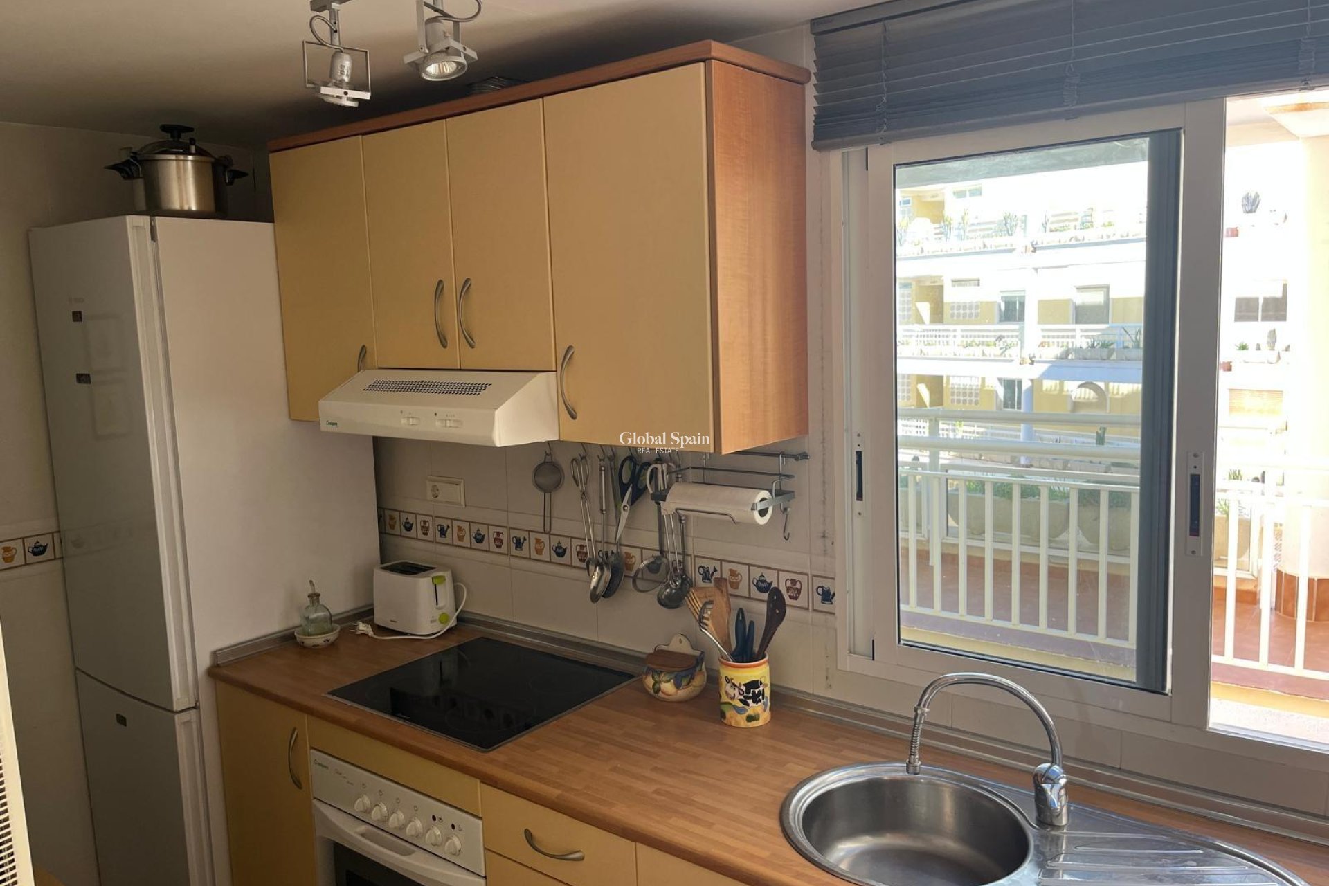 Revente - APPARTEMENT -
ORIHUELA COSTA - CAMPOAMOR