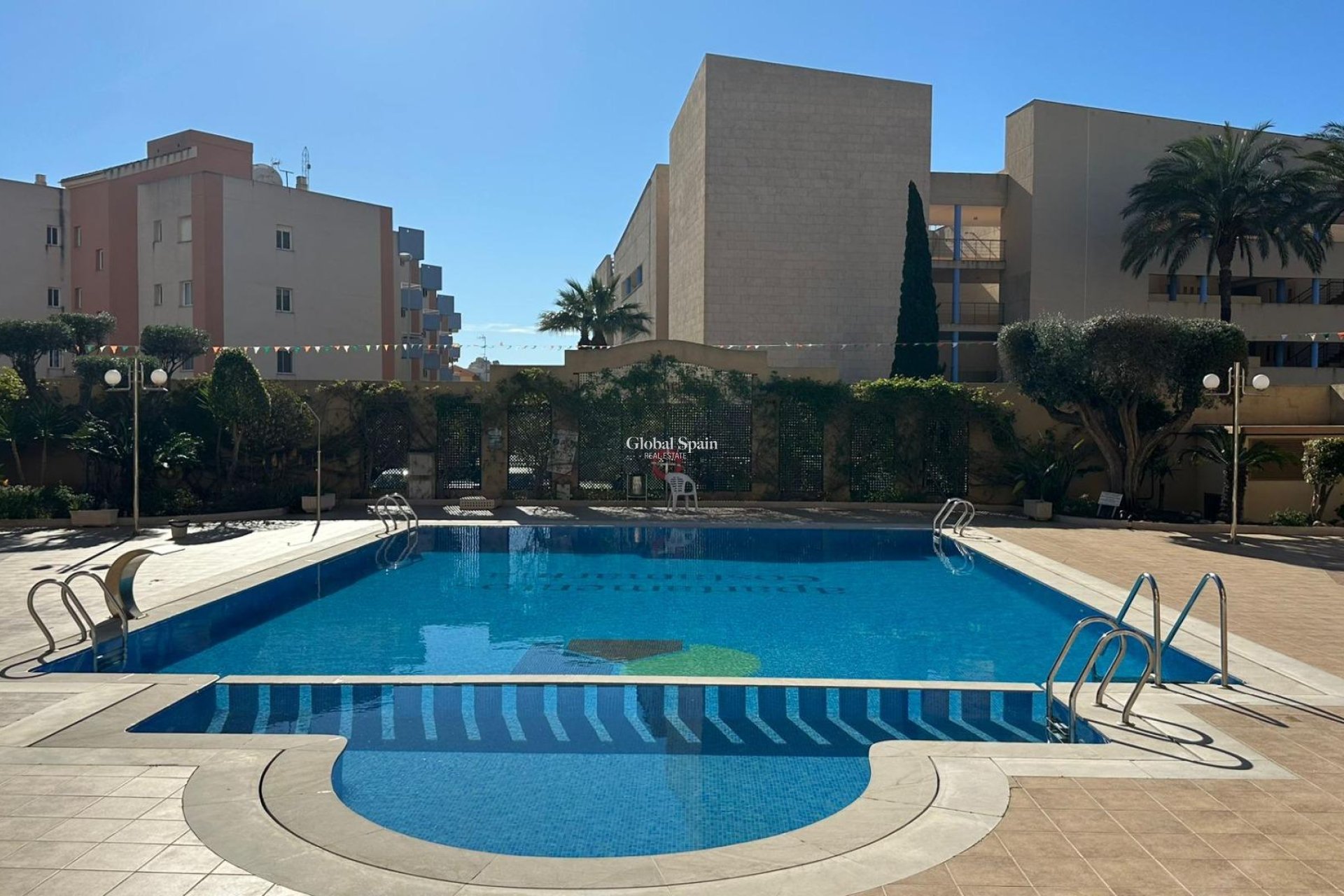 Revente - APPARTEMENT -
ORIHUELA COSTA - CAMPOAMOR