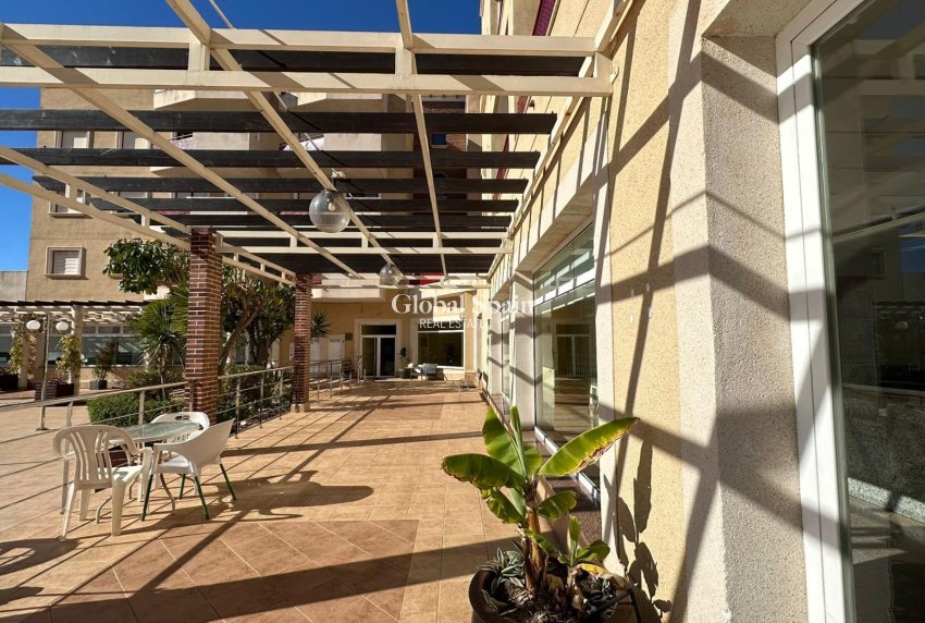 Revente - APPARTEMENT -
ORIHUELA COSTA - CAMPOAMOR