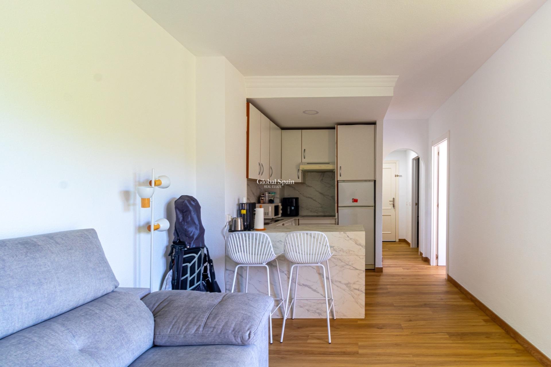 Revente - APPARTEMENT -
ORIHUELA COSTA - CAMPOAMOR