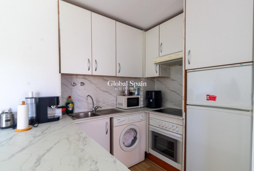 Revente - APPARTEMENT -
ORIHUELA COSTA - CAMPOAMOR